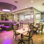 酒店 Amara Sealight Elite 库萨达斯