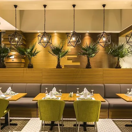 Amara Sealight Elite מלון